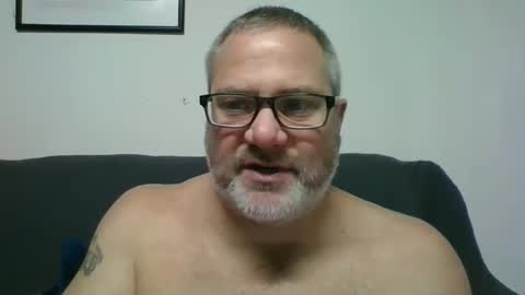 Snapshot of diamond_couple_82 chatting on December 30, 6:20 am diamond_couple_82 online show from December 30, 6:20 am