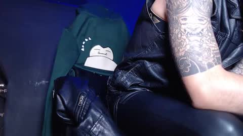 DICAPRIO online show from February 17, 4:22 am