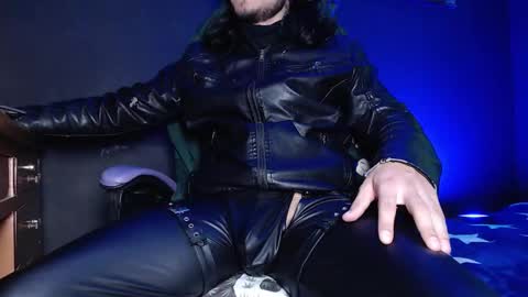 DICAPRIO online show from February 21, 9:38 pm