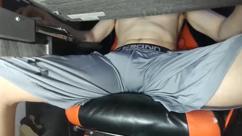 Dick And Muscle online show from February 2, 3:21 am