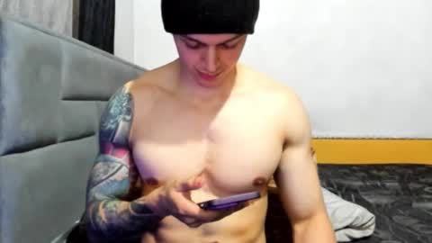 jhon online show from December 5, 10:17 pm