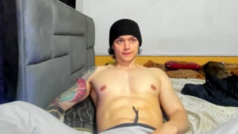 jhon online show from February 11, 10:50 pm