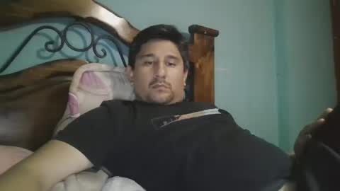 dickeduardo online show from December 19, 12:34 am