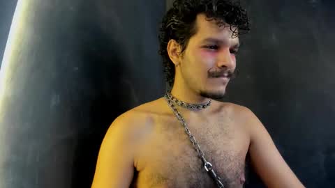 diemond_latinx98 online show from December 22, 5:54 pm