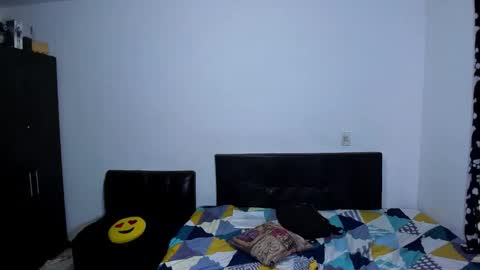 diiego_xxx online show from February 4, 12:11 pm