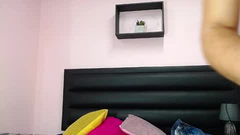 diiego_xxx online show from February 12, 5:05 pm