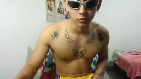 dillom420 online show from January 22, 5:48 am