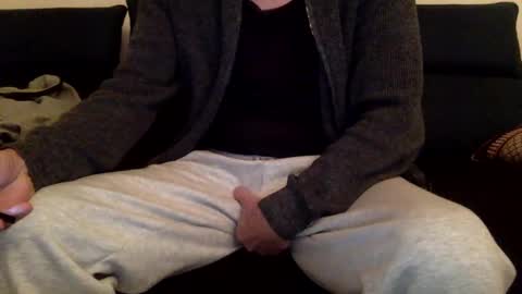 dinnerout1111 online show from December 29, 11:29 pm