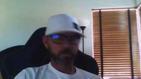 dirtrider15 online show from November 5, 11:29 pm