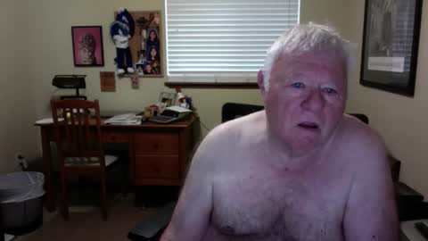 dirtrider195080438 online show from May 15, 2:03 pm