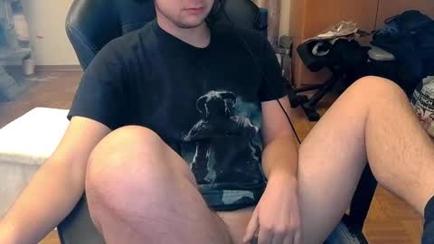 dirty_fun_boy online show from December 4, 8:12 am