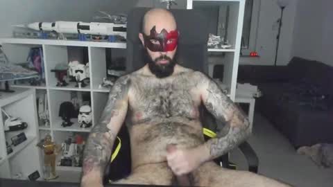 Snapshot of dirtybalws chatting on October 27, 4:09 pm Robert online show from October 27, 4:09 pm