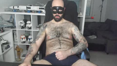 Snapshot of dirtybalws chatting on January 16, 3:46 pm Robert online show from January 16, 3:46 pm