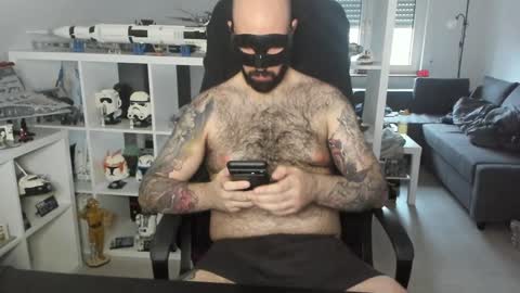 Snapshot of dirtybalws chatting on December 21, 9:55 am Robert online show from December 21, 9:55 am