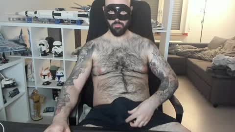 Snapshot of dirtybalws chatting on January 17, 8:26 pm Robert online show from January 17, 8:26 pm