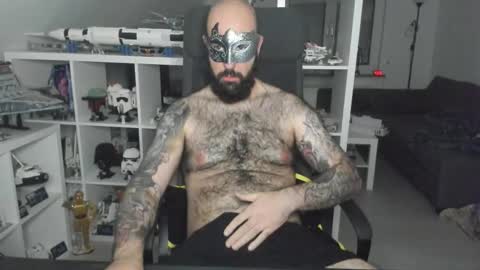 Snapshot of dirtybalws chatting on October 26, 2:13 am Robert online show from October 26, 2:13 am