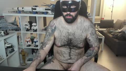 Snapshot of dirtybalws chatting on December 25, 4:54 am Robert online show from December 25, 4:54 am