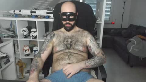 Snapshot of dirtybalws chatting on January 26, 3:25 pm Robert online show from January 26, 3:25 pm