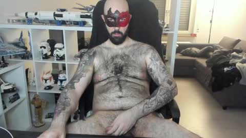 Snapshot of dirtybalws chatting on January 30, 5:17 pm Robert online show from January 30, 5:17 pm