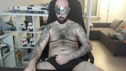 Snapshot of dirtybalws chatting on February 2, 12:30 am Robert online show from February 2, 12:30 am