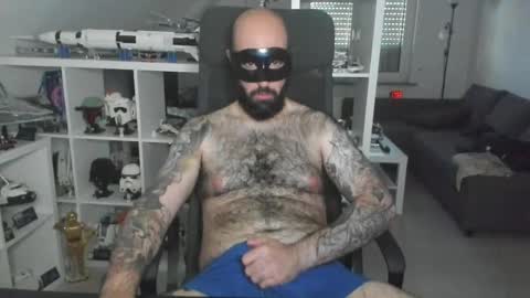 Snapshot of dirtybalws chatting on September 10, 3:54 pm Robert online show from September 10, 3:54 pm