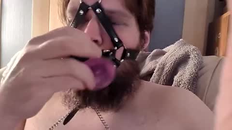 Snapshot of dirtydogsday chatting on October 24, 2:30 pm Dirtydog online show from October 24, 2:30 pm