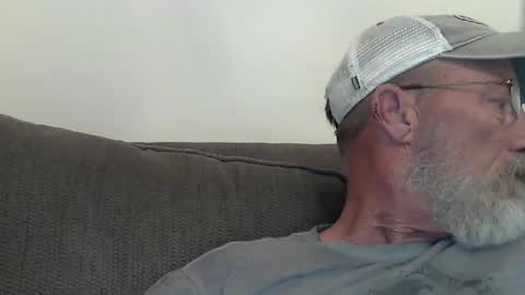 Snapshot of dirtynastyoldman chatting on October 6, 2:27 am dirtynastyoldman online show from October 6, 2:27 am