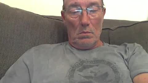 Snapshot of dirtynastyoldman chatting on October 13, 3:23 am dirtynastyoldman online show from October 13, 3:23 am