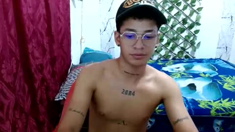 dirtyslimlatin online show from December 21, 9:34 pm