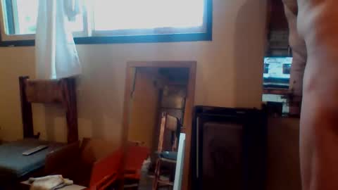 discretopasivo online show from September 20, 6:30 pm