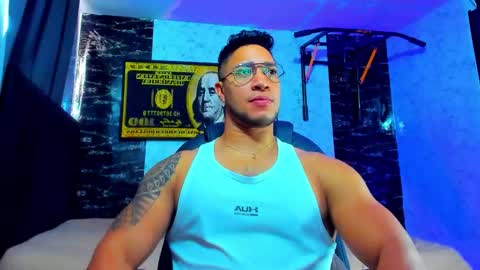 Dixon online show from November 2, 9:30 pm