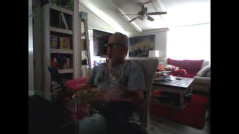 dnicdnic online show from February 3, 5:40 pm