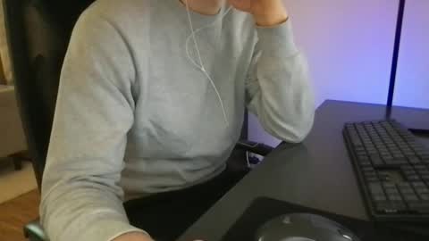 doctor_luv_69 online show from March 26, 8:07 am