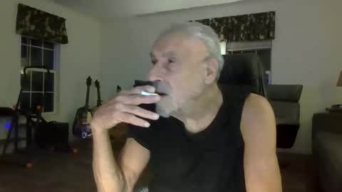 dogluc7 online show from March 1, 6:04 am