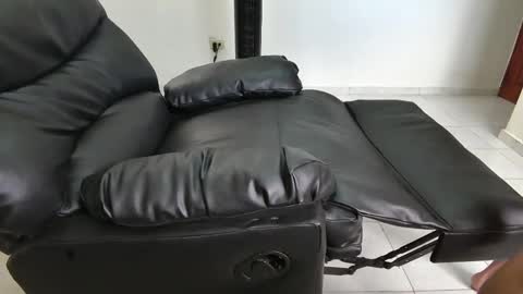 DollarHot30 online show from April 13, 4:18 pm