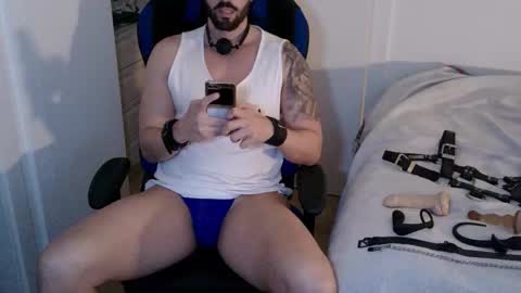 DominatedTitan online show from January 31, 8:07 pm