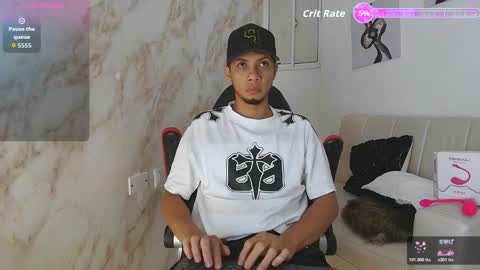 Dominic online show from February 17, 9:19 am