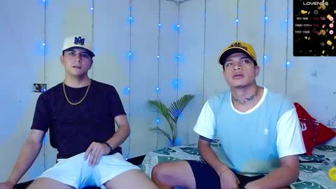 Snapshot of dominic_hanks chatting on December 28, 4:41 am DOMINIC AND ANDREW online show from December 28, 4:41 am