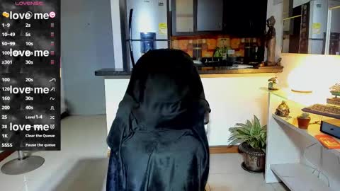 SANTI  independent model online show from September 23, 4:45 am