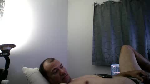 luis online show from February 9, 11:36 pm