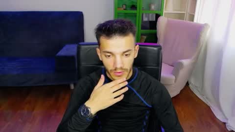 Snapshot of dominicvalente chatting on October 21, 7:22 am dominicvalente online show from October 21, 7:22 am