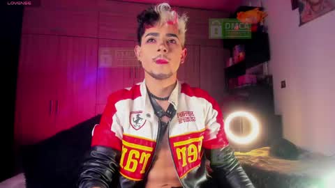 Dominik Eclipse  online show from April 15, 9:53 am