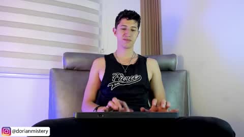 dorian_mystery online show from February 14, 1:00 am