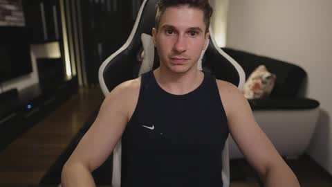 Dorian Reyes online show from May 11, 11:24 pm