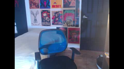 will online show from April 5, 5:53 pm