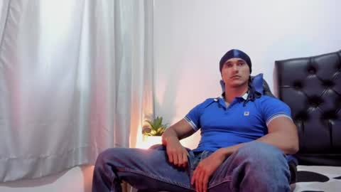 Isabella and Alessandro online show from June 17, 11:12 am