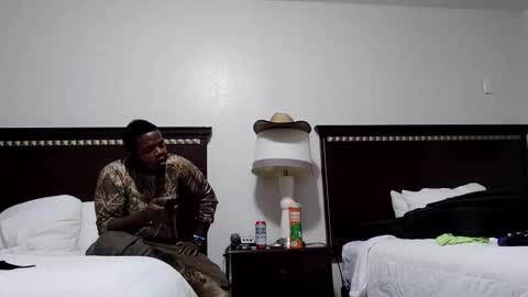 MrPirated online show from May 3, 2:03 am