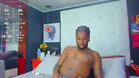 ---Drake--- online show from February 8, 8:10 pm