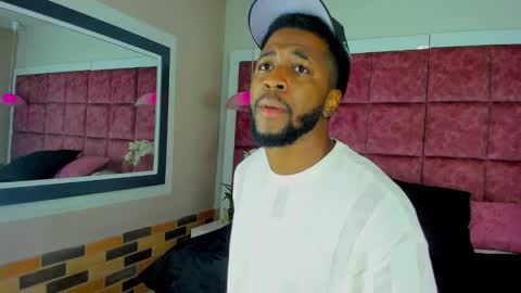 ---Drake--- online show from December 9, 12:12 am