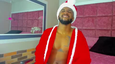 ---Drake--- online show from December 14, 4:56 am